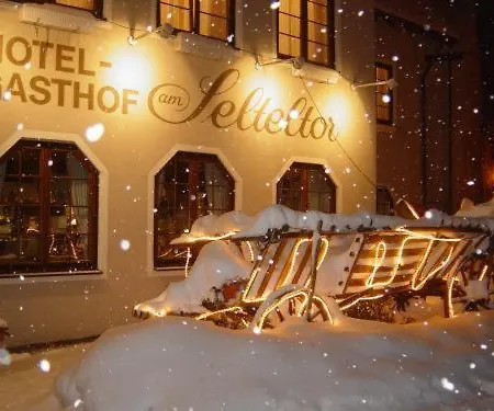 Am Selteltor Отель